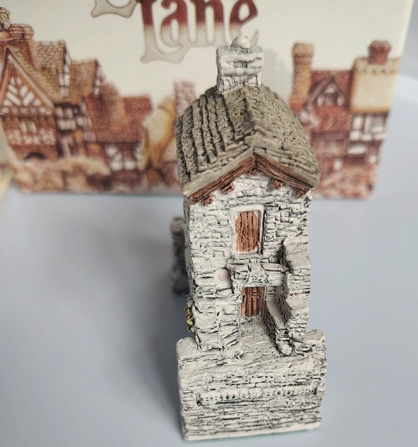 Lilliput Lane Bridge House.