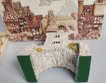 Lilliput Lane Bridge House.