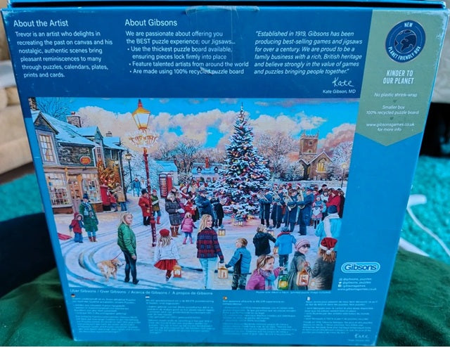 Gibsons puzzle box with a festive scene and branding details.