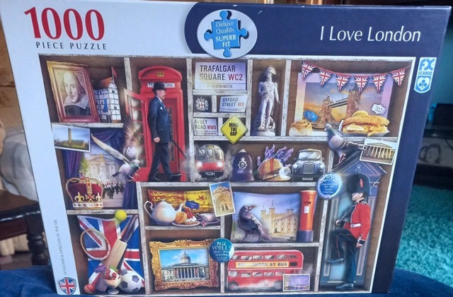 Jigsaw puzzle box featuring London-themed images and text