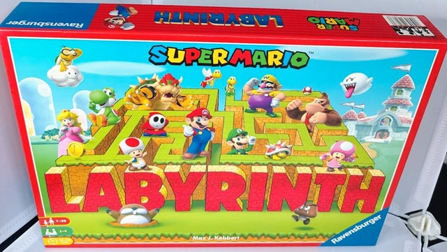 Super Mario Labyrinth board game box with colorful graphics